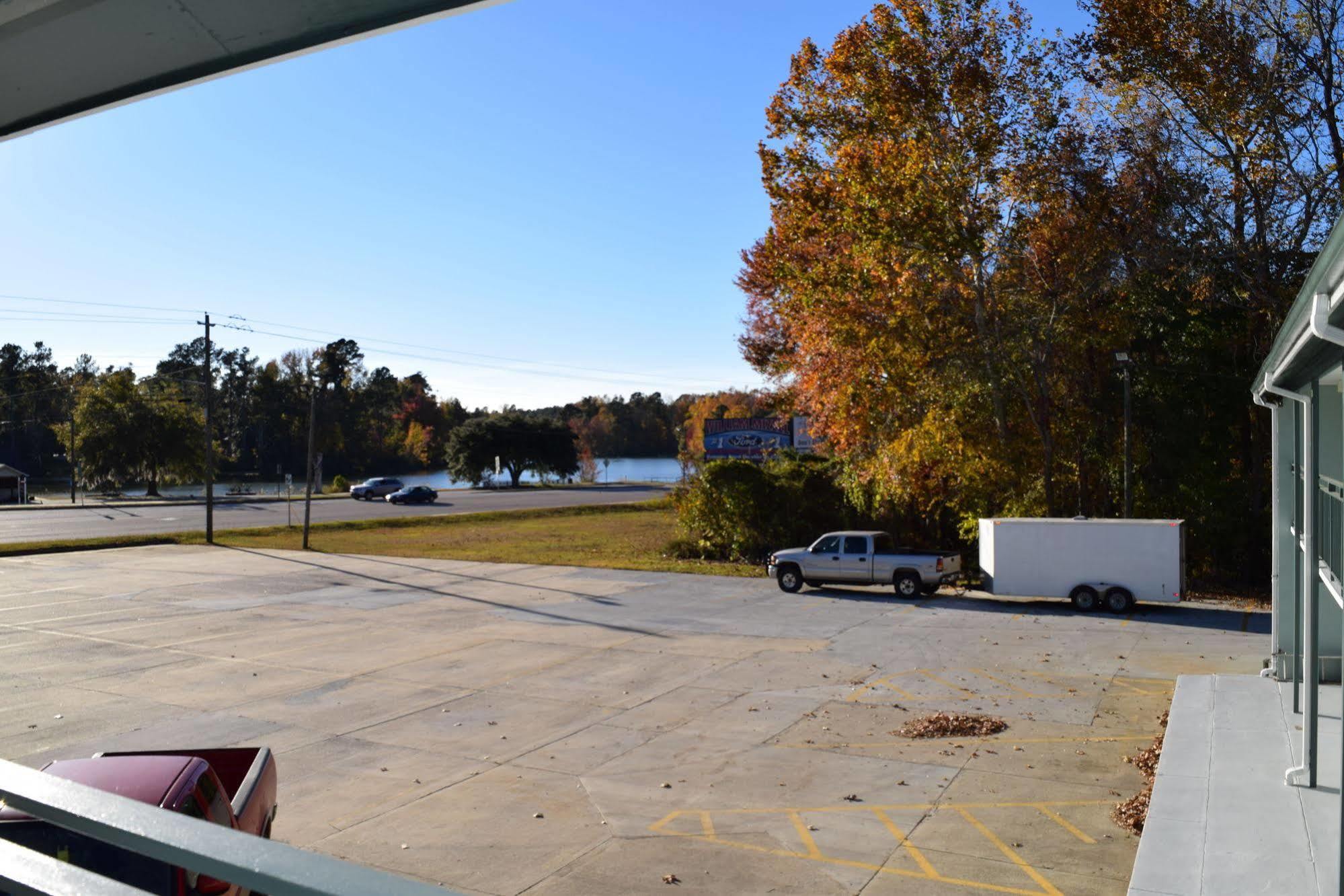 Liberty Inn Waynesboro Luaran gambar
